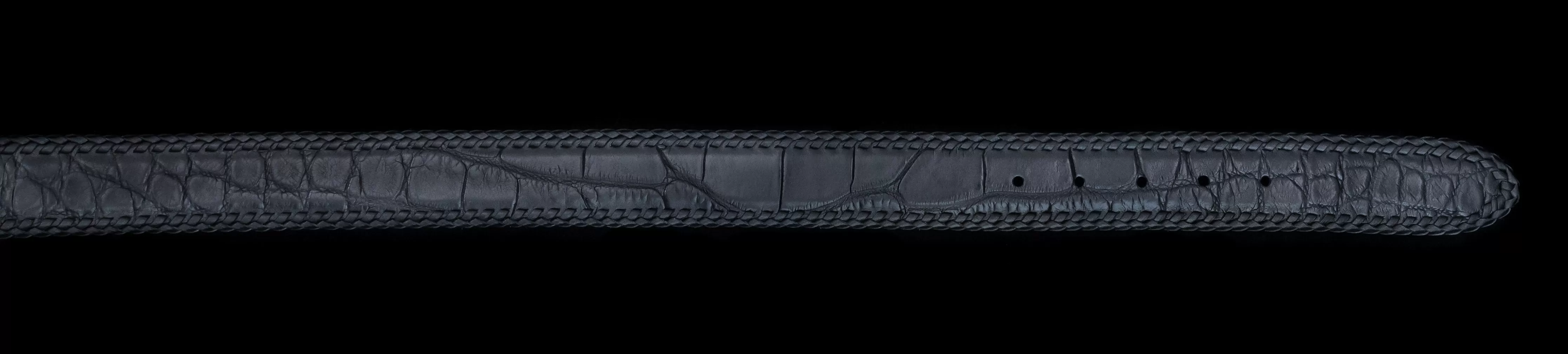 Genuine Laced Edge Gator