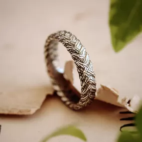 In Memoriam Tui Braid Ring